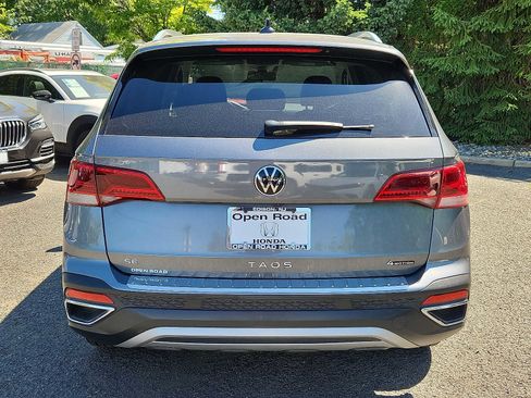 Used 2022 Volkswagen Taos SE AWD/4WD image 5