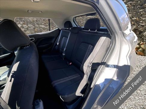 Used 2020 Hyundai Venue SEL FWD image 23