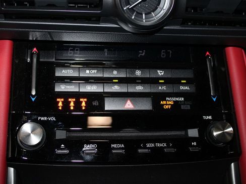 Used 2024 Lexus IS 500 RWD image 30