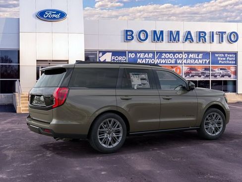 New 2027 Ford Expedition Platinum w/ Stealth Appearance Package AWD/4WD image 6
