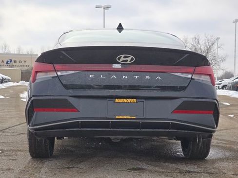 New 2026 Hyundai Elantra SEL Sport image 20