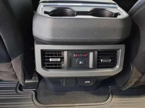 Used 2023 Ford F250 Lariat w/ Tremor Off-Road Package AWD/4WD image 21