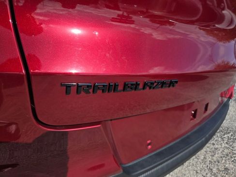 Certified 2023 Chevrolet TrailBlazer RS w/ Convenience Package FWD image 9