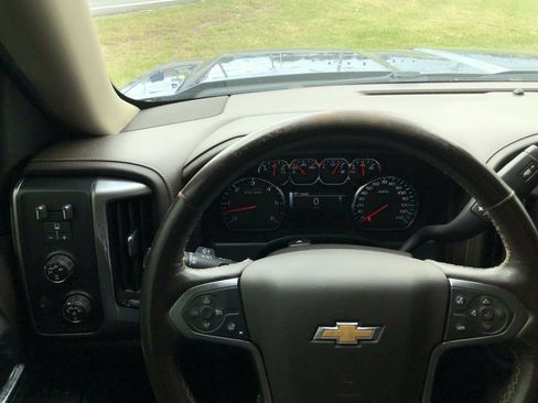 Used 2015 Chevrolet Silverado 1500 LTZ Z71 w/ LTZ Plus Package image 18