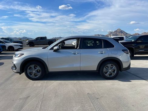 Used 2026 Honda HR-V LX image 5