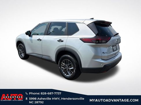 Used 2024 Nissan Rogue S AWD/4WD image 5