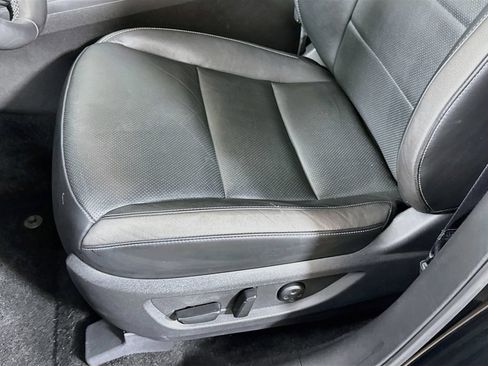 Certified 2023 INFINITI QX50 Luxe w/ Accent Package FWD image 26