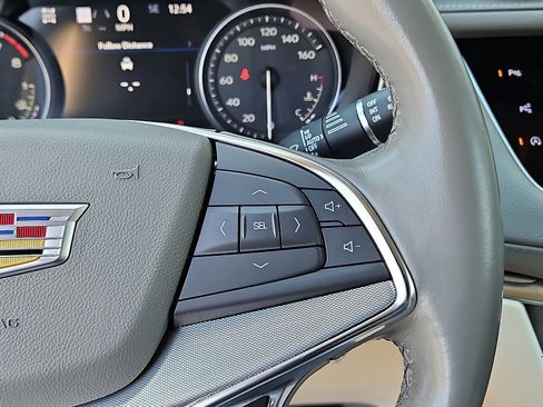 Certified 2022 Cadillac XT5 Premium Luxury w/ Technology Package image 16