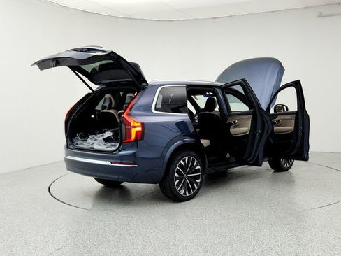 New 2026 Volvo XC90 B6 Plus w/ Protection Package Premier image 11
