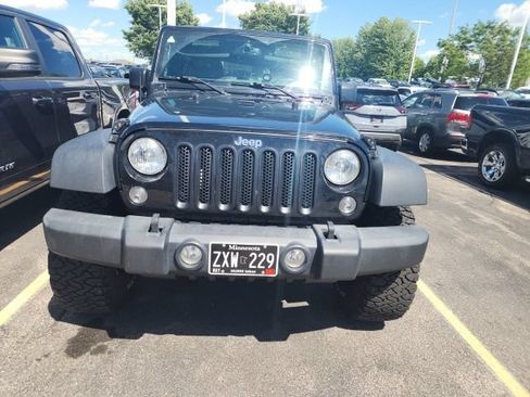 Used 2017 Jeep Wrangler Unlimited Sport w/ Quick Order Package 24S AWD/4WD image 2