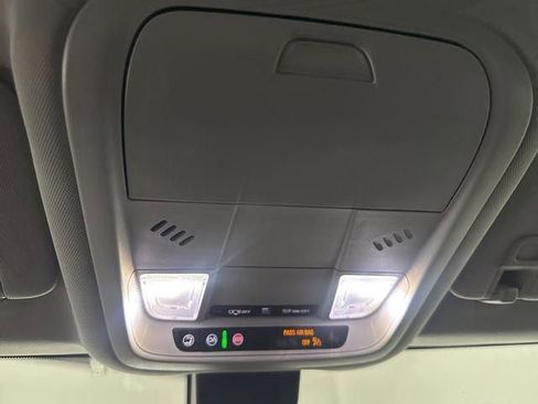 Used 2020 GMC Terrain SLE w/ Driver Convenience Package image 68