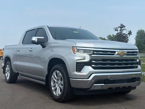 Used 2022 Chevrolet Silverado 1500 LTZ w/ LTZ Premium Package AWD/4WD image 1