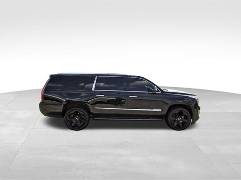 Used 2018 Cadillac Escalade ESV Platinum AWD/4WD image 5