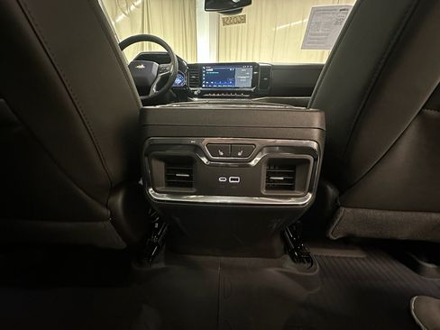Certified 2025 Chevrolet Silverado 1500 LTZ w/ LTZ Premium Package AWD/4WD image 20