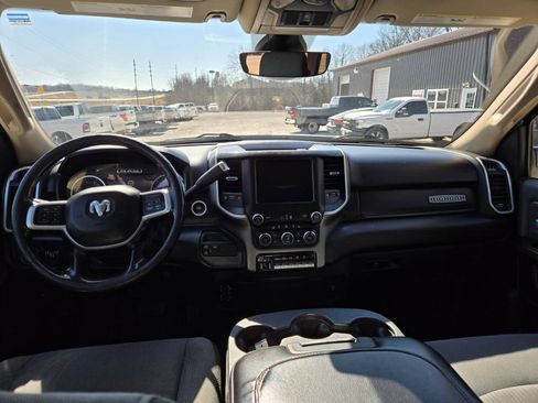 Used 2020 RAM 3500 Big Horn w/ Level 2 Equipment Group image 12