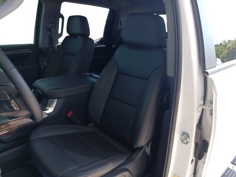Used 2025 Chevrolet Silverado 1500 RST w/ Convenience Package II AWD/4WD image 28
