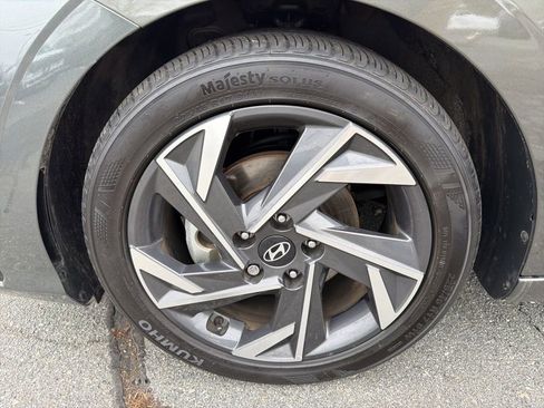 Used 2024 Hyundai Elantra SEL w/ Convenience Package image 44