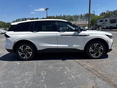 New 2026 Lincoln Nautilus Premier w/ Equipment Group 102A image 5