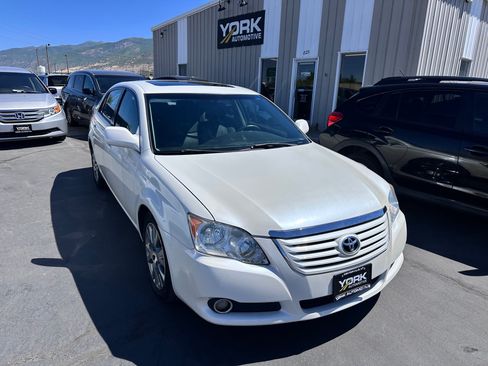 Used 2008 Toyota Avalon Touring FWD image 1
