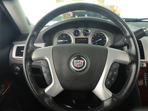 Used 2012 Cadillac Escalade EXT Premium image 11