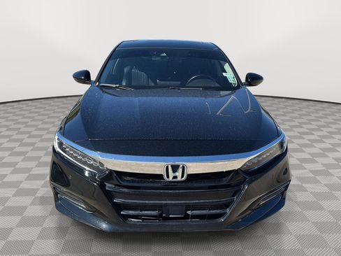 Used 2018 Honda Accord Touring image 8