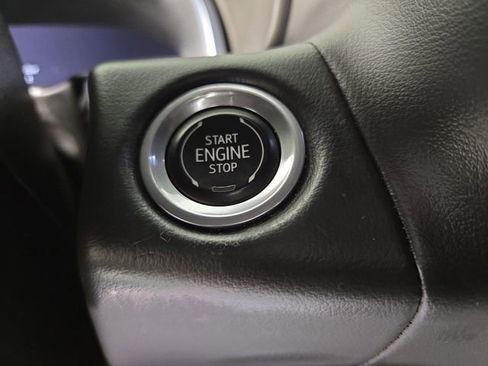 Used 2022 Chevrolet Suburban High Country image 25