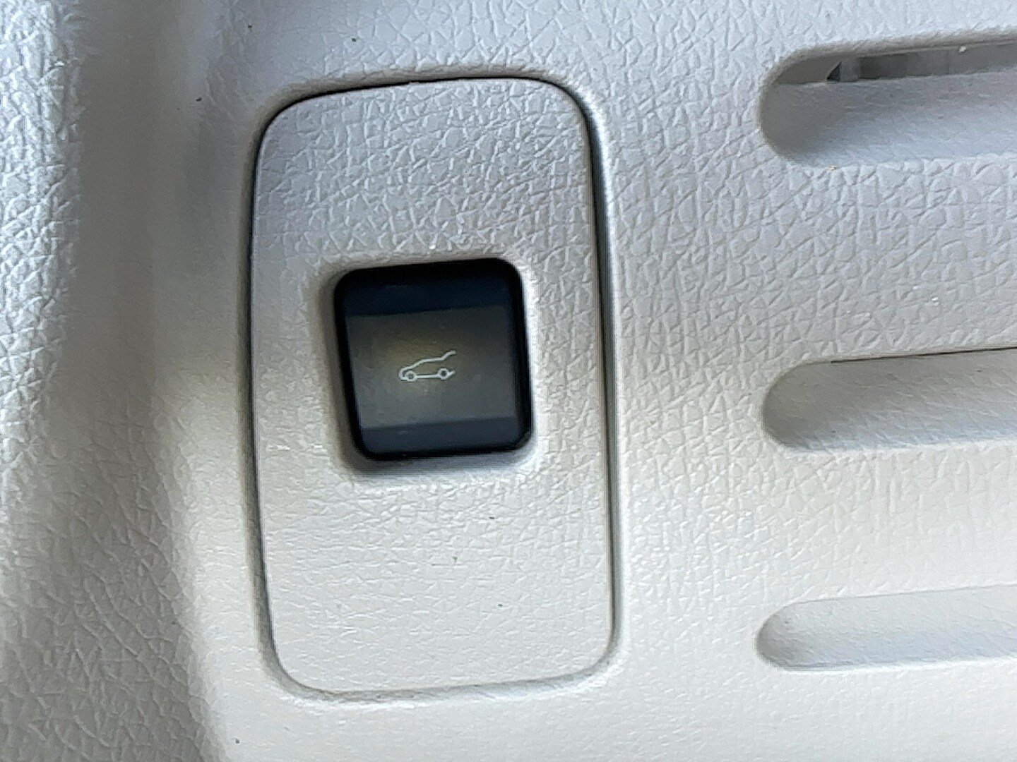 Used 2011 Lincoln MKX AWD w/ 102A Rapid Spec Order Code image 31