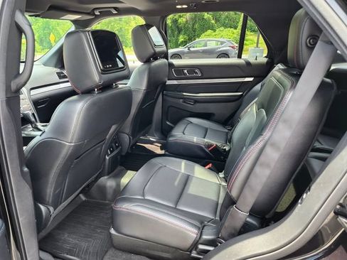 Used 2019 Ford Explorer Sport w/ Equipment Group 401A AWD/4WD image 18