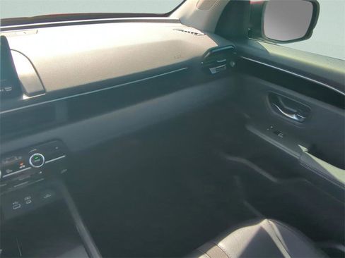 Certified 2025 Honda Pilot EX-L image 17