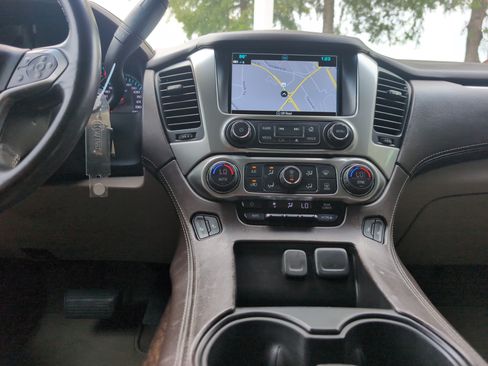 Used 2019 Chevrolet Tahoe LT AWD/4WD image 26