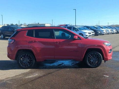 Used 2022 Jeep Compass Limited image 2