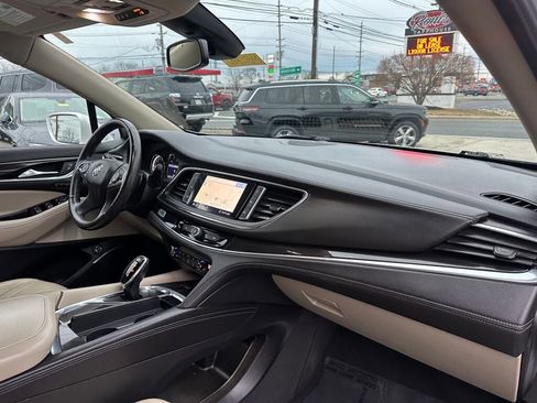 Used 2020 Buick Enclave Premium w/ Sun and Sites Package image 34