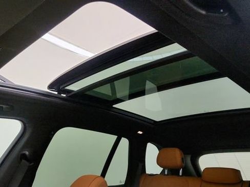 Used 2025 BMW X5 sDrive40i w/ Parking Assistance Package RWD image 74