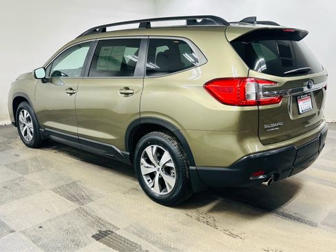 Certified 2023 Subaru Ascent Premium w/ Convenience Package image 3