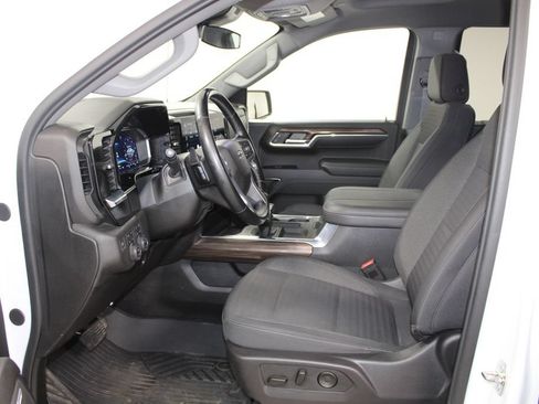 Used 2024 Chevrolet Silverado 1500 RST w/ Convenience Package II AWD/4WD image 22