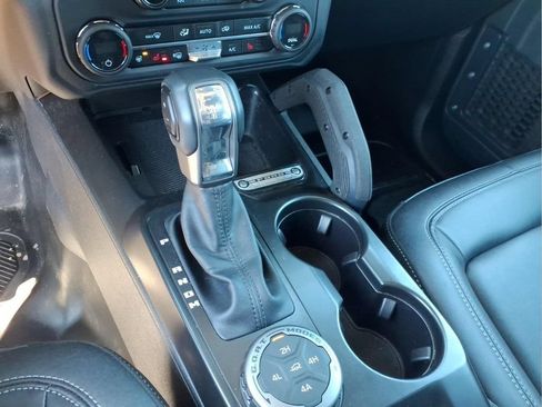 Used 2025 Ford Bronco Badlands AWD/4WD image 25