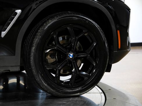 Used 2024 BMW X4 xDrive30i w/ Parking Assistance Package image 59