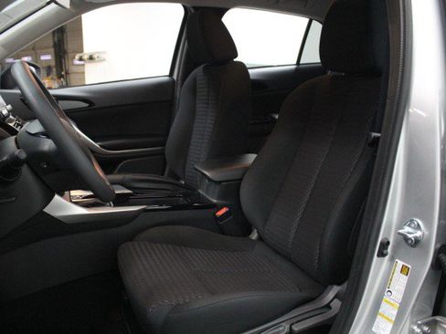 New 2026 Mitsubishi Eclipse Cross LE image 7