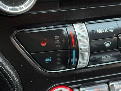 Used 2015 Ford Mustang GT Premium RWD image 32