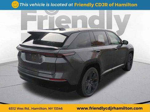 New 2025 Jeep Wagoneer S Launch Edition image 5