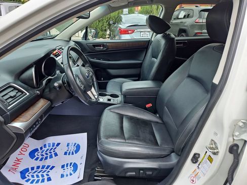 Used 2016 Subaru Outback 2.5i Limited AWD/4WD image 9