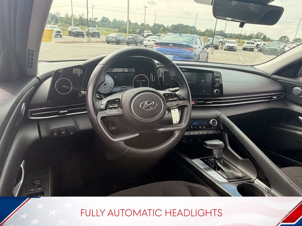 Used 2021 Hyundai Elantra SEL w/ Convenience Package FWD image 8