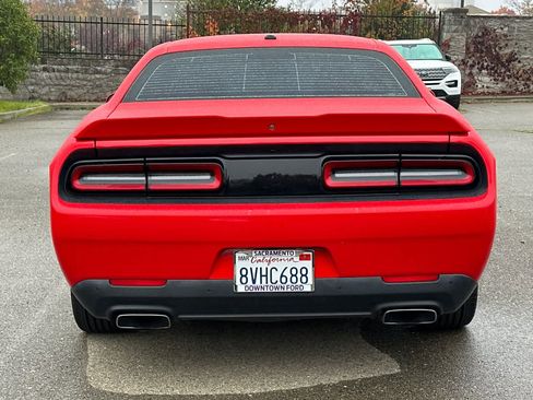 Used 2020 Dodge Challenger R/T image 5