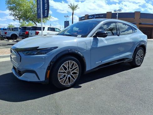 Certified 2024 Ford Mustang Mach-E Premium image 8