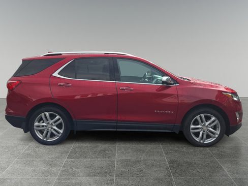 Used 2018 Chevrolet Equinox Premier AWD/4WD image 6