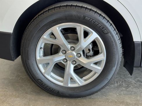 Used 2021 Chevrolet Equinox Premier AWD/4WD image 34