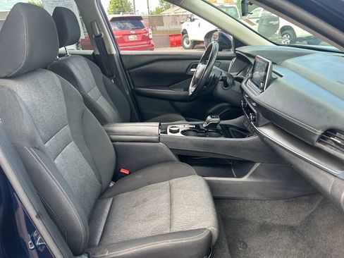 Used 2025 Nissan Rogue SV AWD/4WD image 35