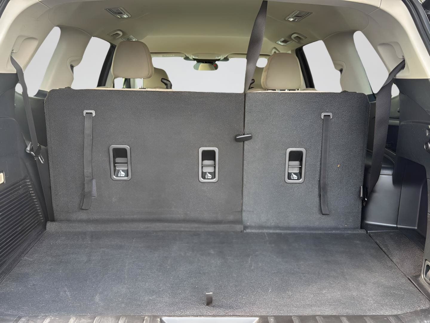 Used 2025 Subaru Ascent Premium AWD/4WD image 31