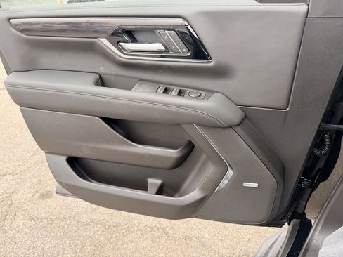 New 2026 GMC Yukon XL Elevation w/ Elevation Premium Package image 21