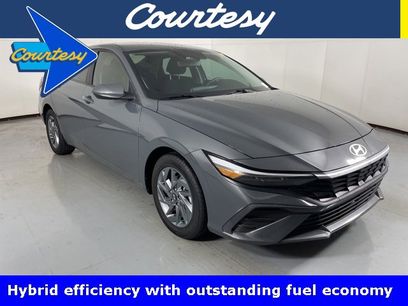 Used 2024 Hyundai Elantra Blue
